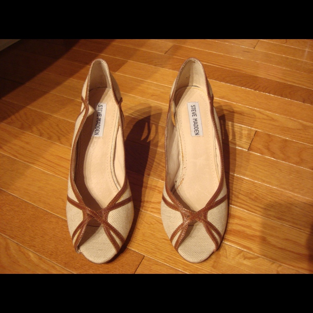 Steve Madden Beige Raffia Open-Toe Heels